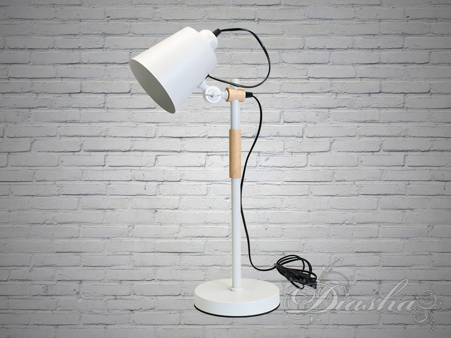 Елегантна сучасна настільна лампа ідеально підійде як для офісу, так і для будинку або затишного кафе.
