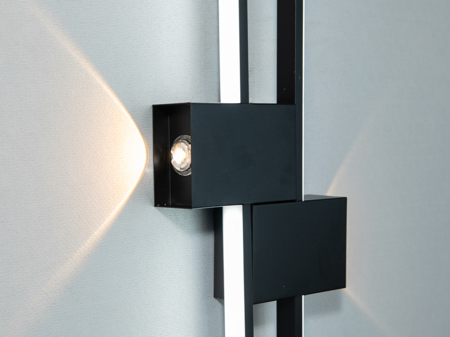 Сучасне світлодіодне бра для офісу, колір чорний, 30W