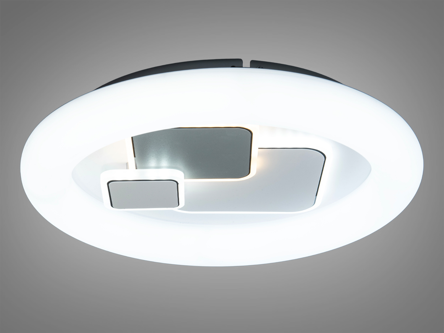 Світлодіодна стельова лампа з круглим дизайном, що включає три квадратні елементи. Ідеально підходить для сучасних інтер’єрів.