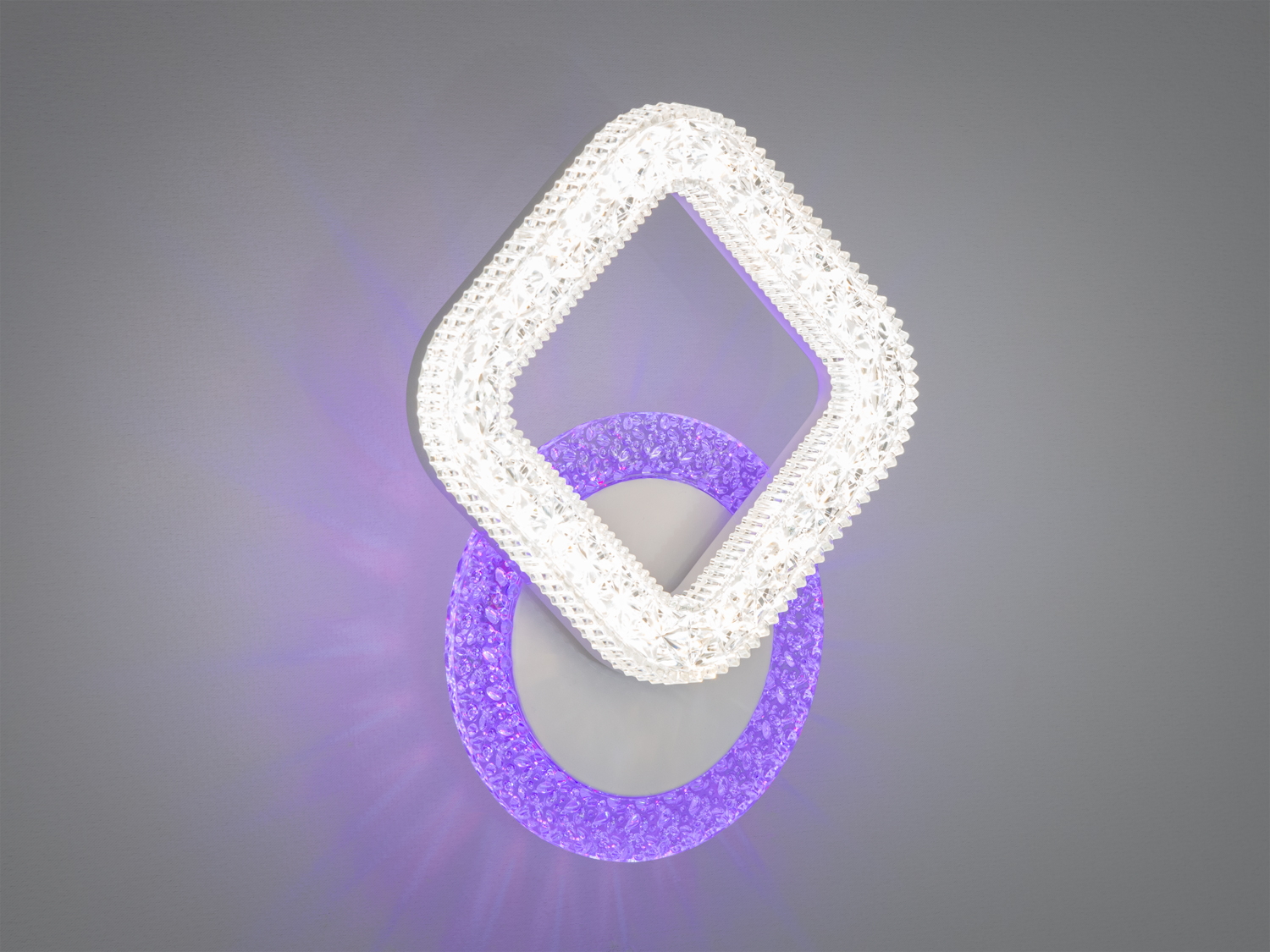 Настінний світильник з кольоровою підсвіткою, поєднання чіткої геометрії та сучасного дизайну, ідеальний для будь-якого інтер′єру.