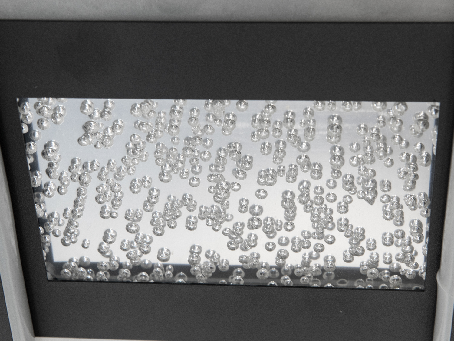 Мінімалістична LED-люстра для залу з пультом, чорна, 125W на 18м2