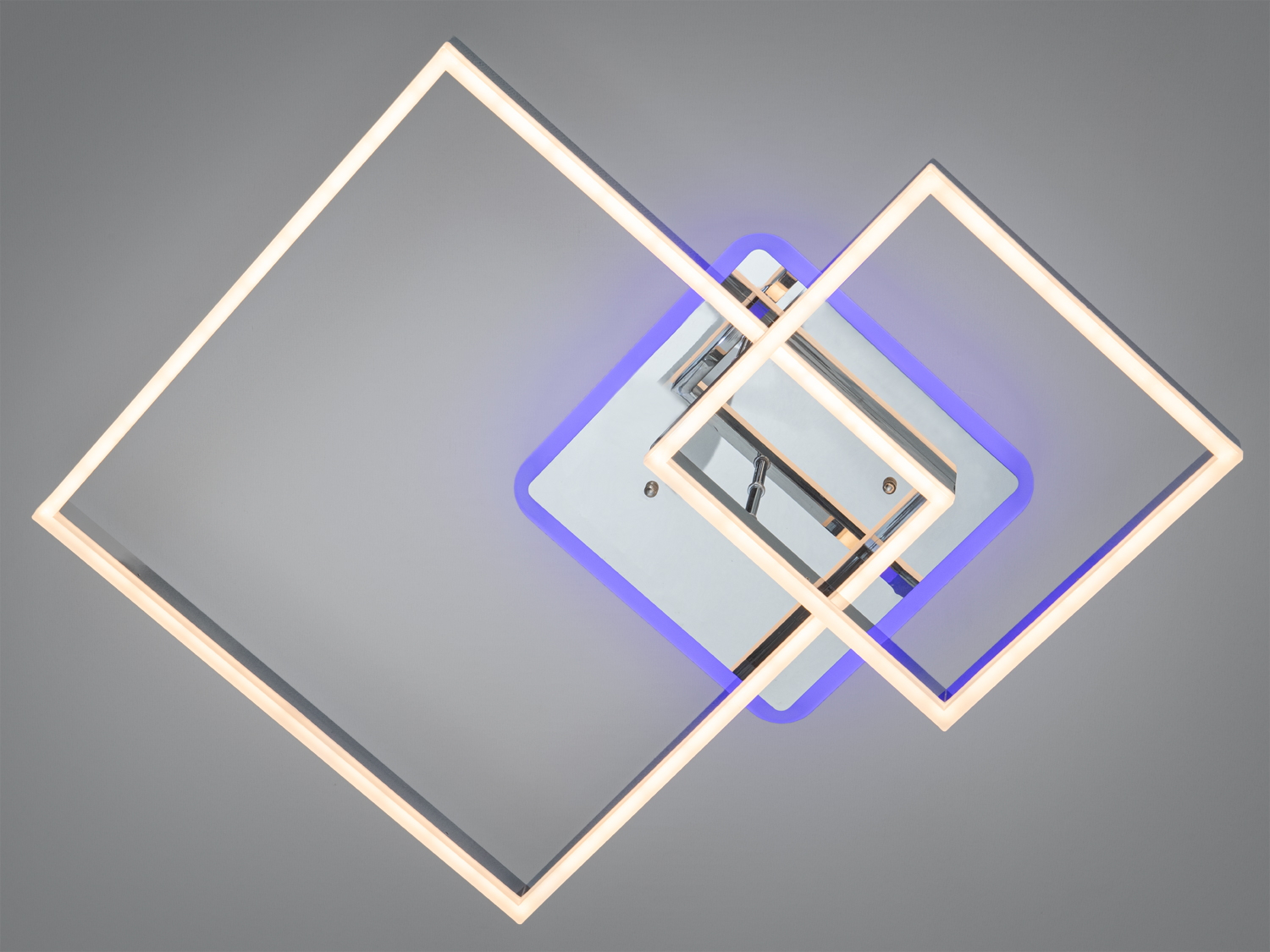 Стельовий світильник у формі двох пересічних квадратів з білим світлом, підходить для сучасного інтер’єру.
