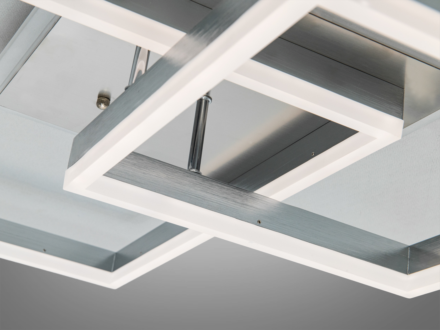 Потолочна LED люстра сучасна матовий хром 84Вт з пультом для 14м²