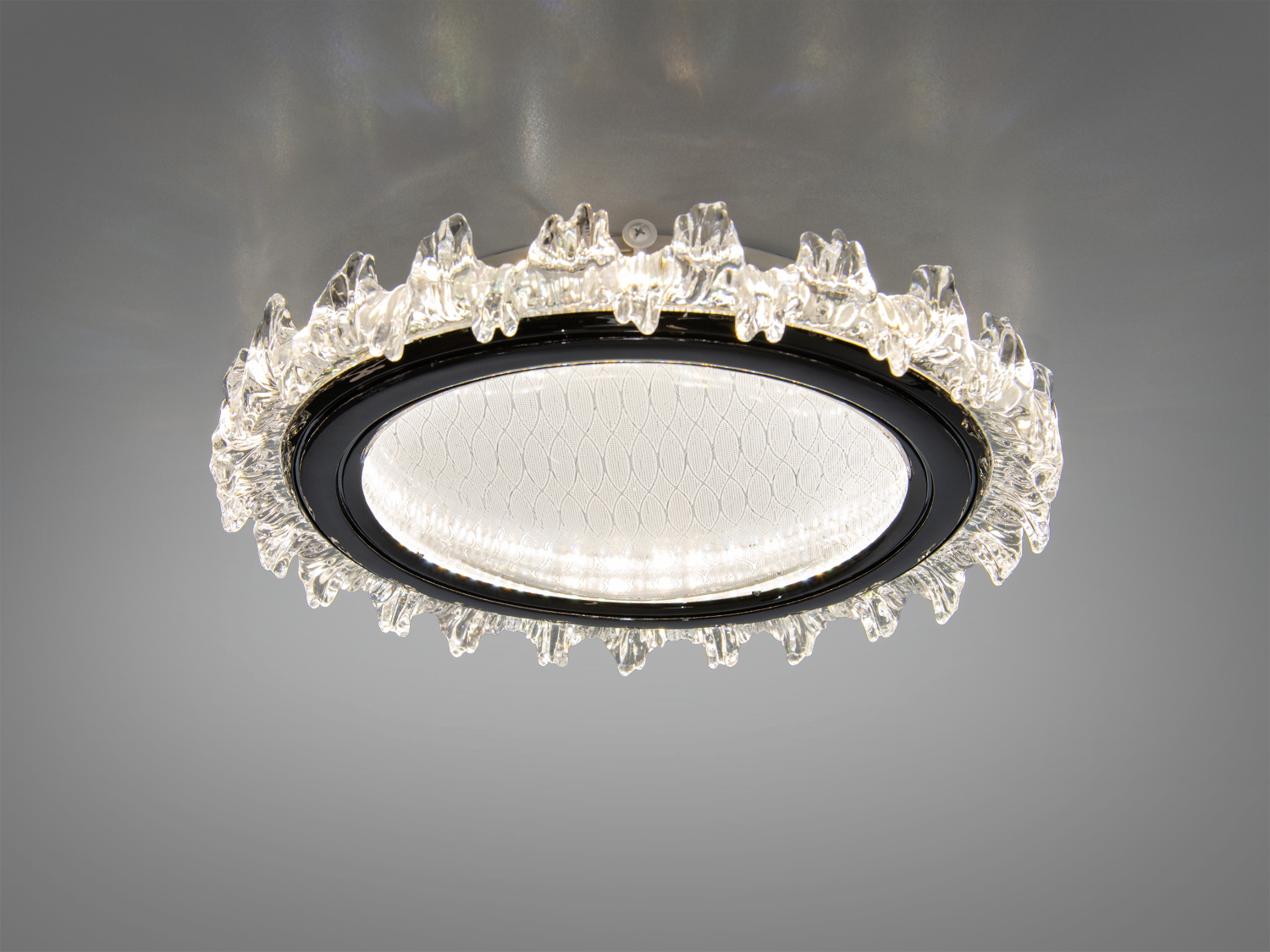 Кругла стельова люстра LED Diasha, 36W, чорна. Три режими 3200К/4100К/6500К, керування настінним вимикачем. Для кімнат до 6 м². Низький профіль, металевий каркас, акриловий розсіювач. Відтінок на екрані може відрізнятися.