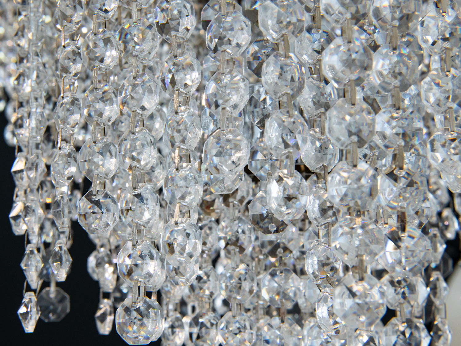 Кришталева люстра Diasha 376 хром 125Вт каскадний дизайн