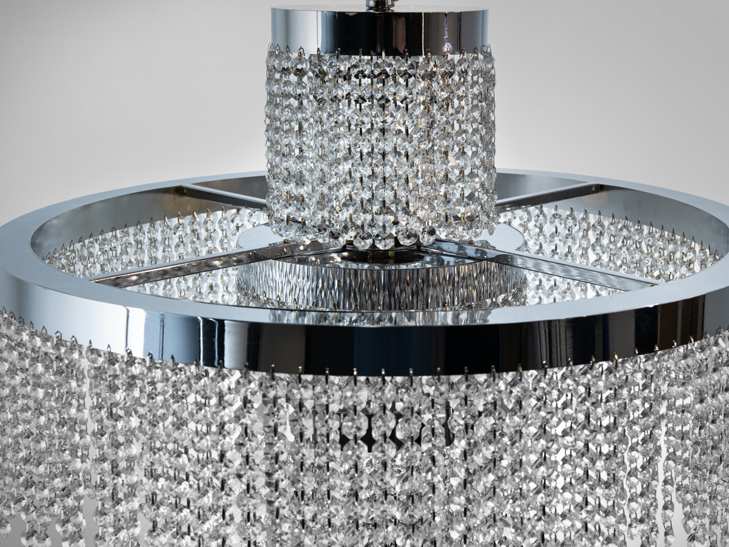 Кришталева люстра Diasha 376 хром 125Вт каскадний дизайн