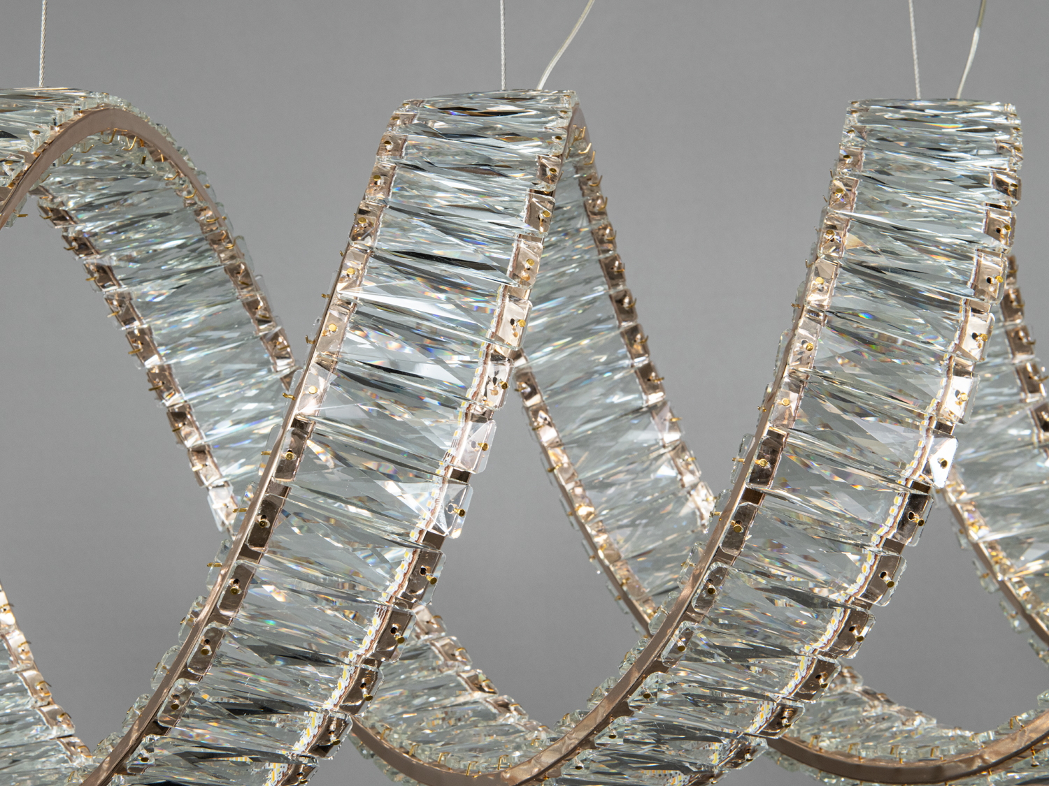 Світлодіодна люстра LED Подвіс 533-1200SG золото спіральний дизайн кристали