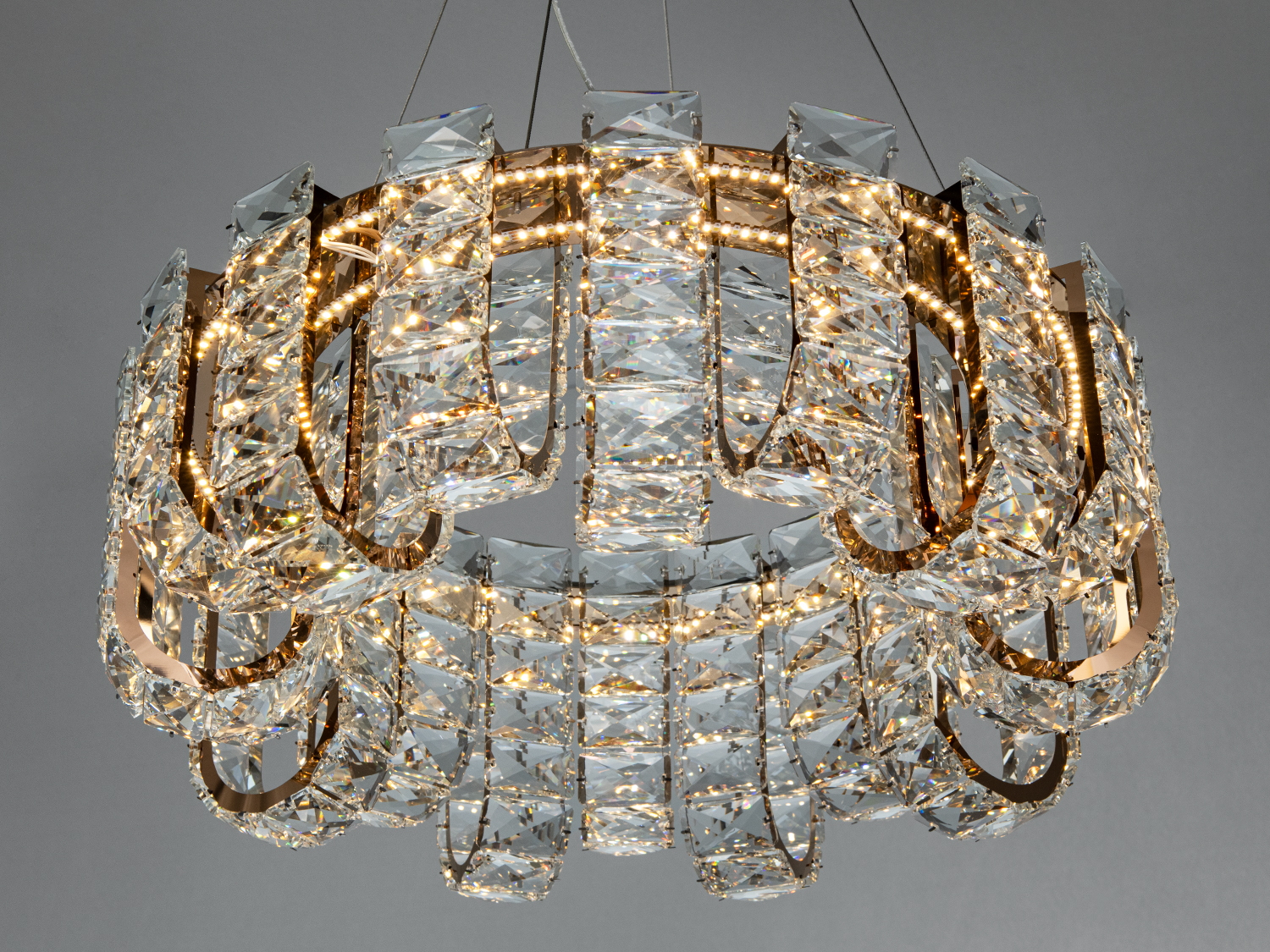 Світлодіодна люстра Diasha 559-500G-LS золото кришталеві елементи пульт дистанційного керування