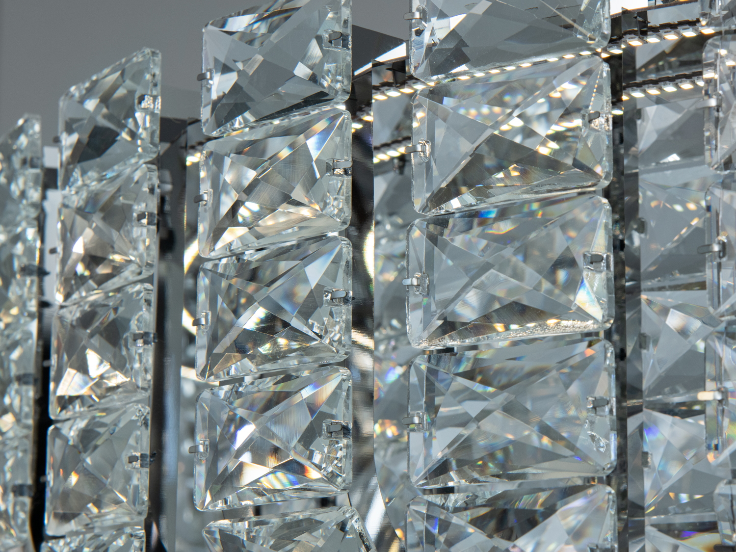 Світлодіодна люстра LED подвісна хром з кришталевими елементами пульт дистанційного керування