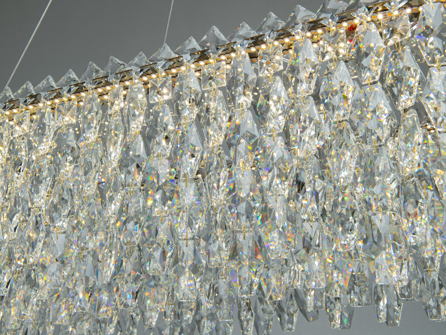 Світлодіодна люстра LED 582-1000x350G-LS золото кришталь 97 Вт овальна