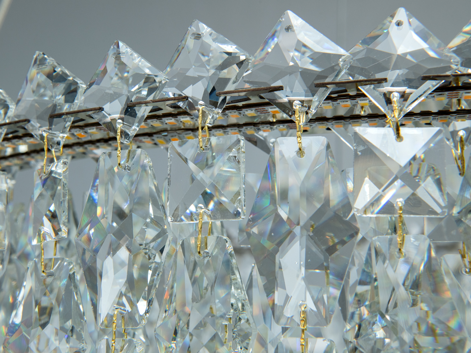 Люстра LED Подвісна новинка кришталь прозорий 83 Вт для кімнат до 15 м²