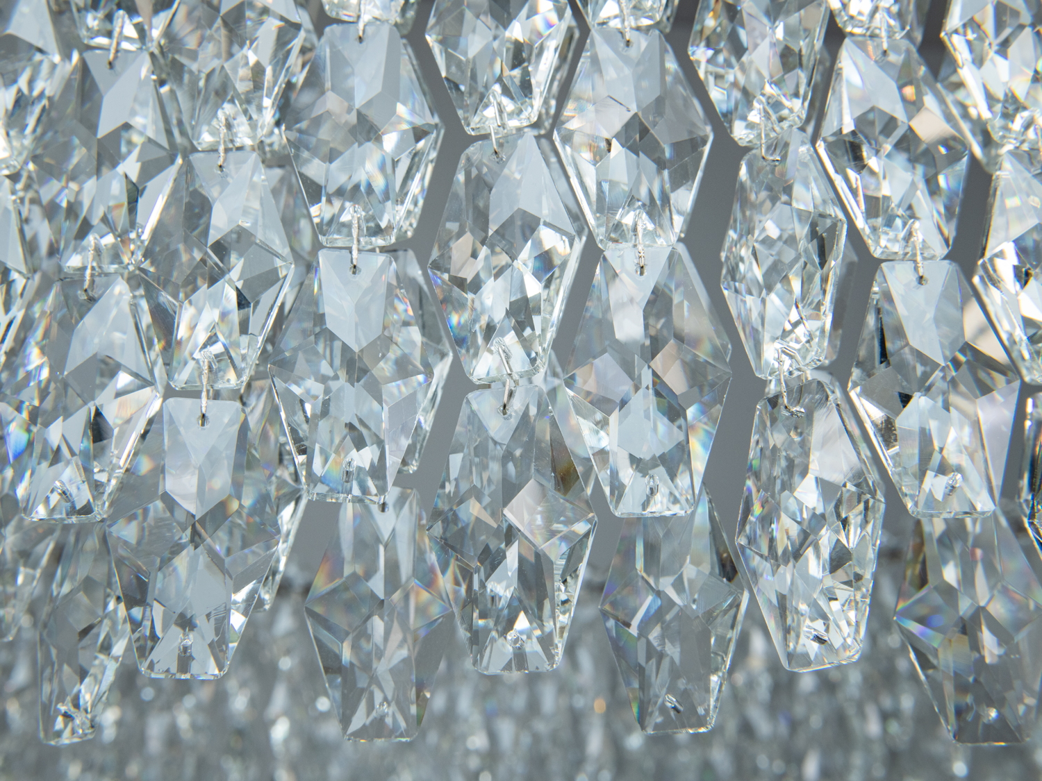 Світлодіодна люстра LED подвісна хром з кришталевими підвісками яскраве світло