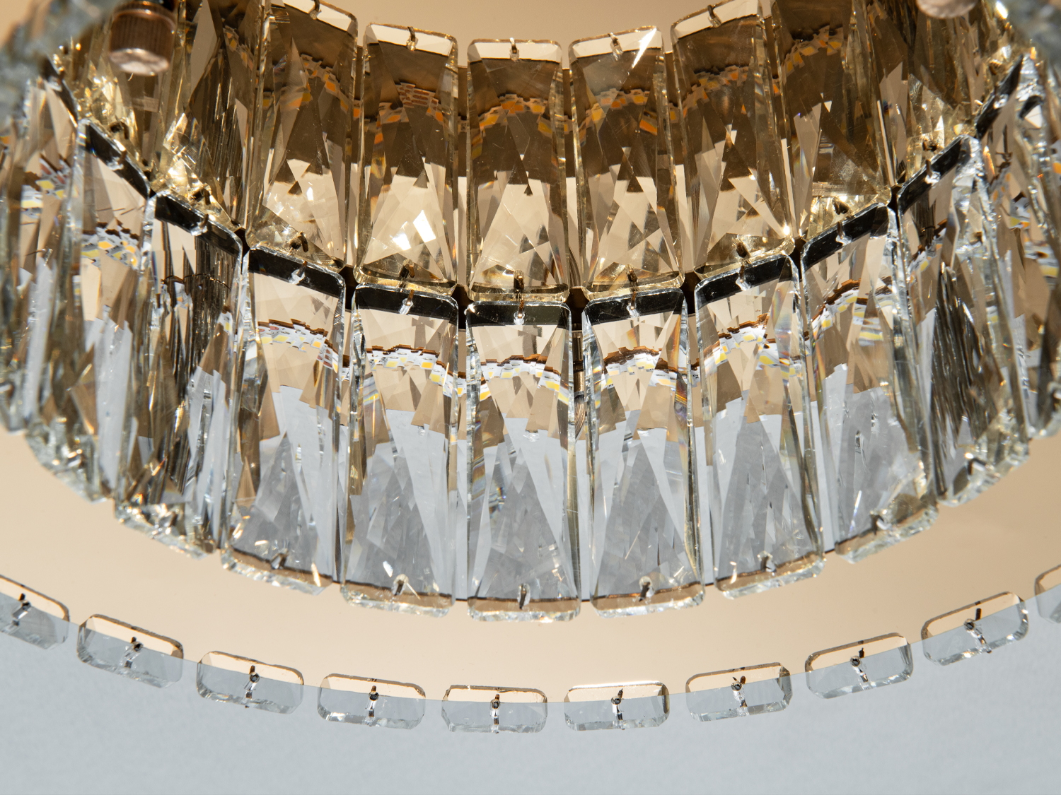 Стельова LED люстра Diasha золото 44 Вт дистанційне керування 8 м²