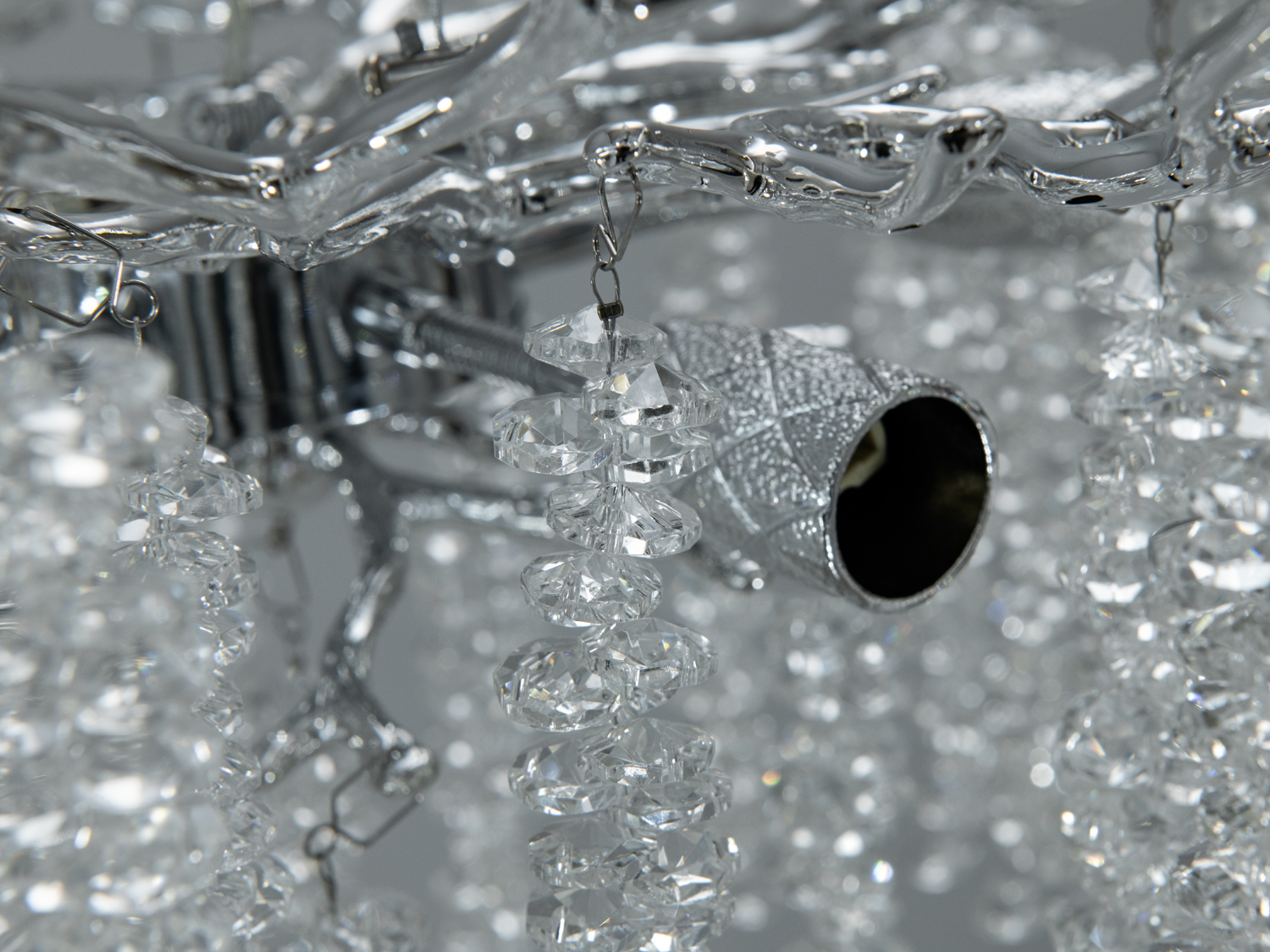 Сучасна кришталева люстра 