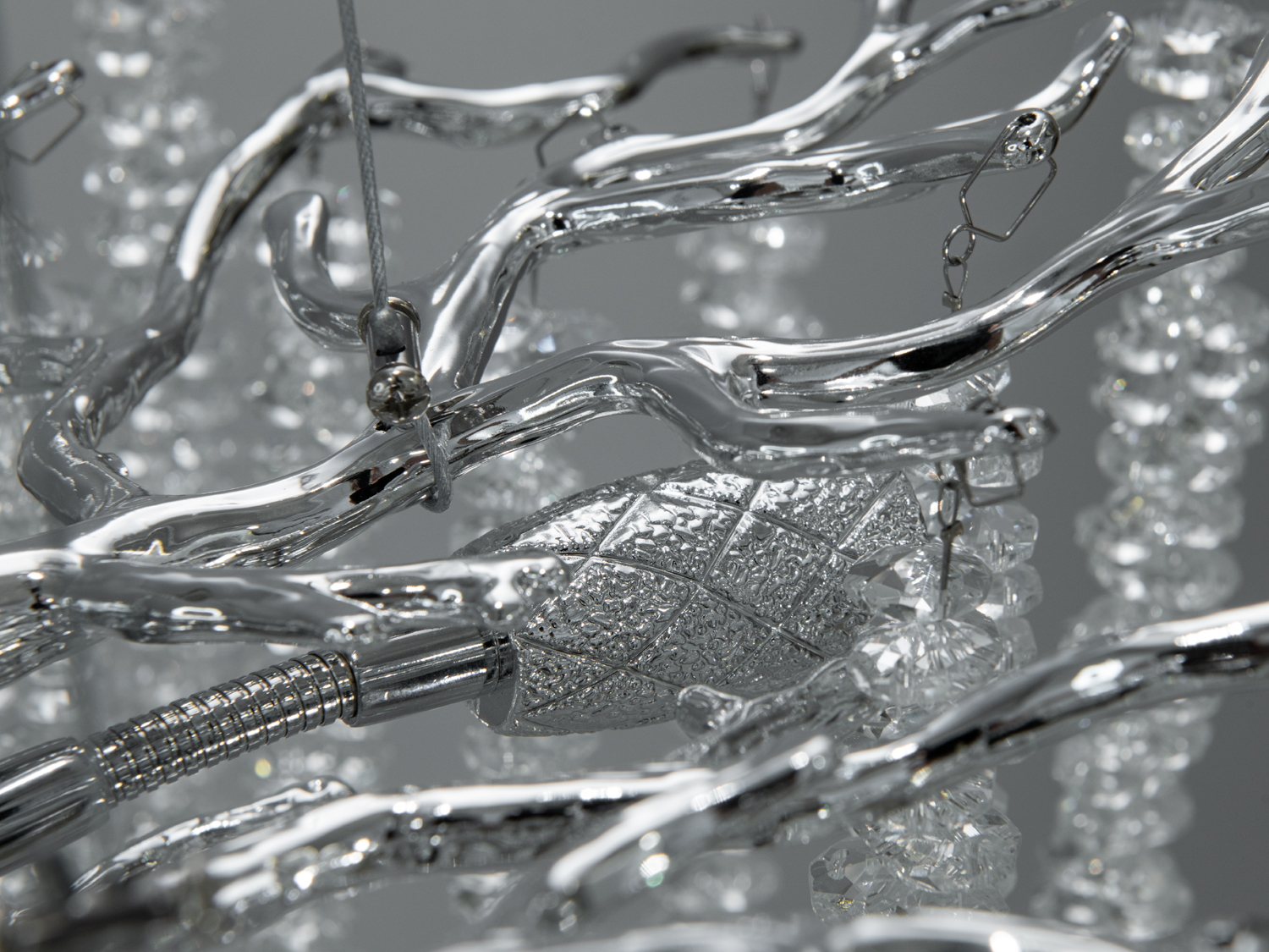 Сучасна кришталева люстра 