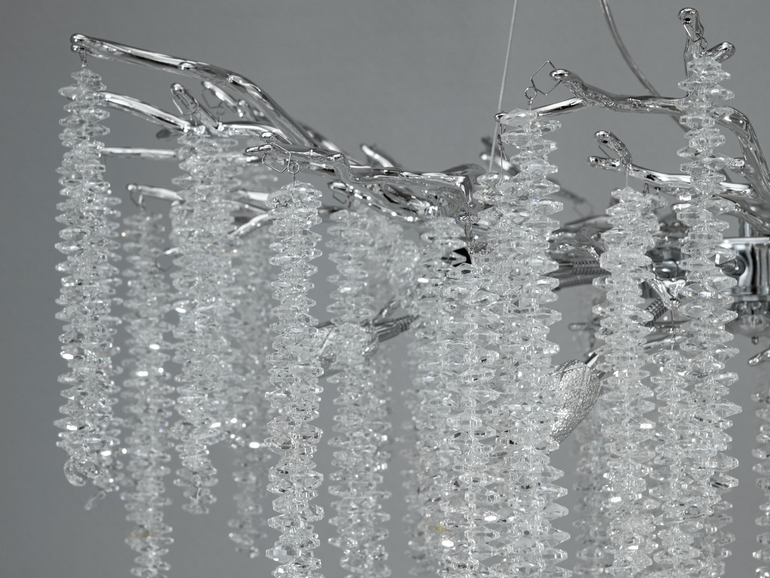 Елегантна підвісна кришталева люстра 