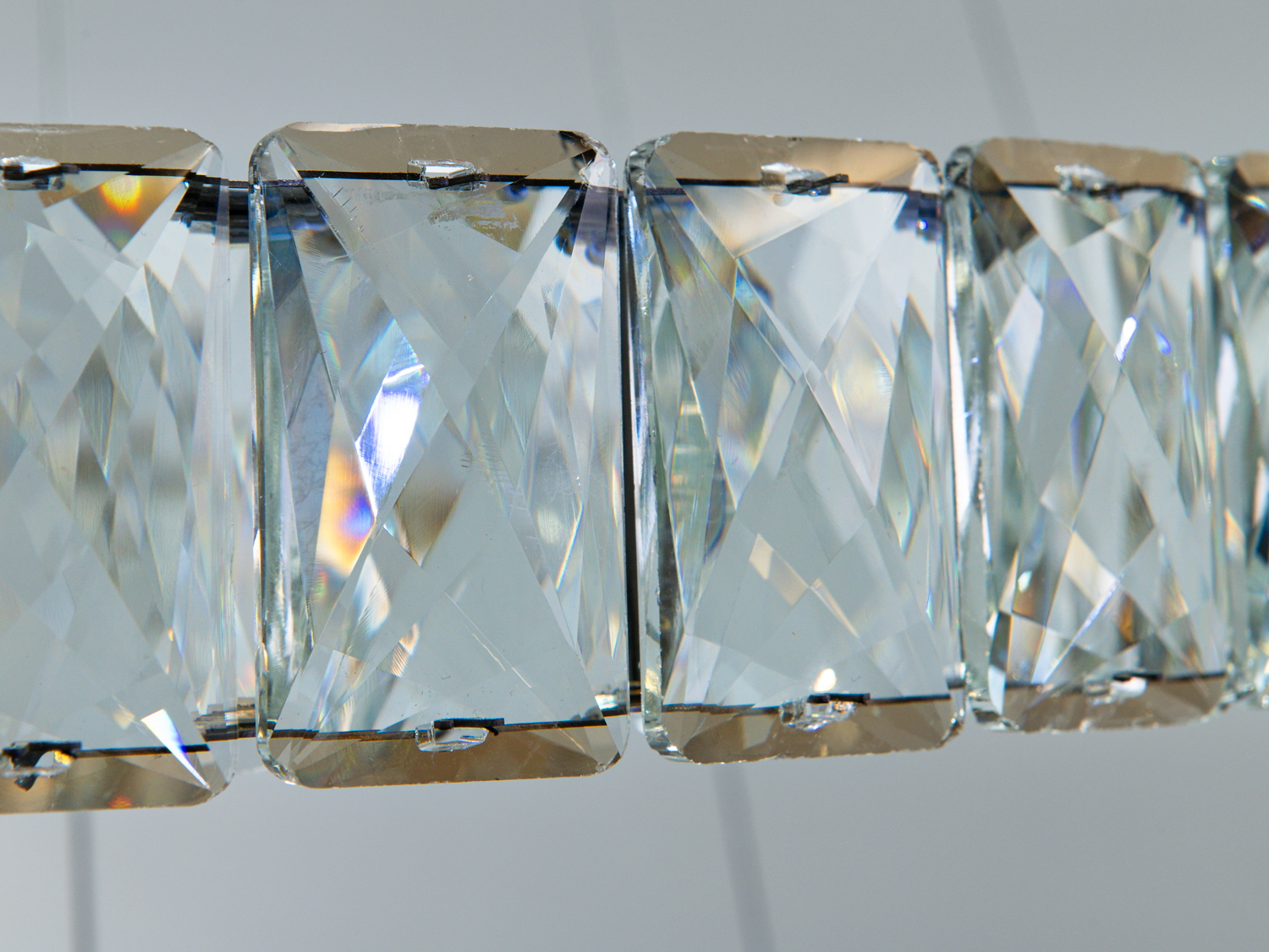 Унікальна новинка, світлодіодна люстра кришталі кільцями, 70 Вт, хром