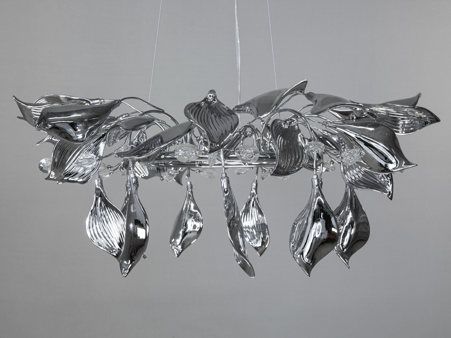 Кожна деталь продумана, щоб надати виробу легкість і легкість.