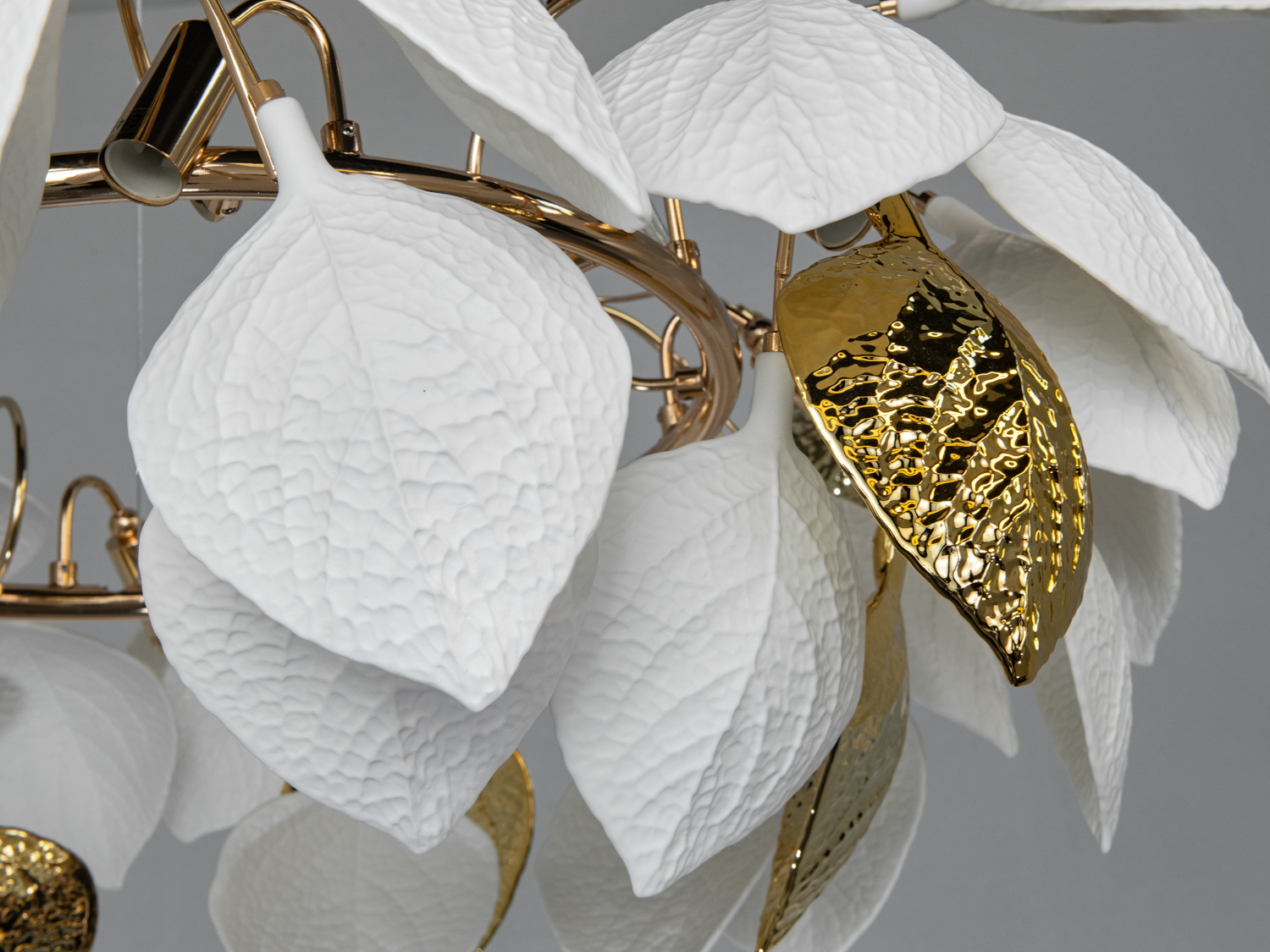 Підвісна люстра Diasha золото з керамічними листками 8xE14