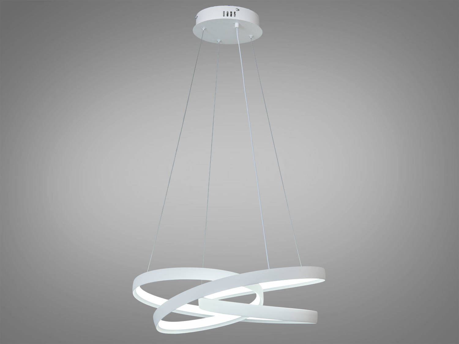 Люстра у вимкненому стані, що підкреслює її елегантний та сучасний зовнішній вигляд.