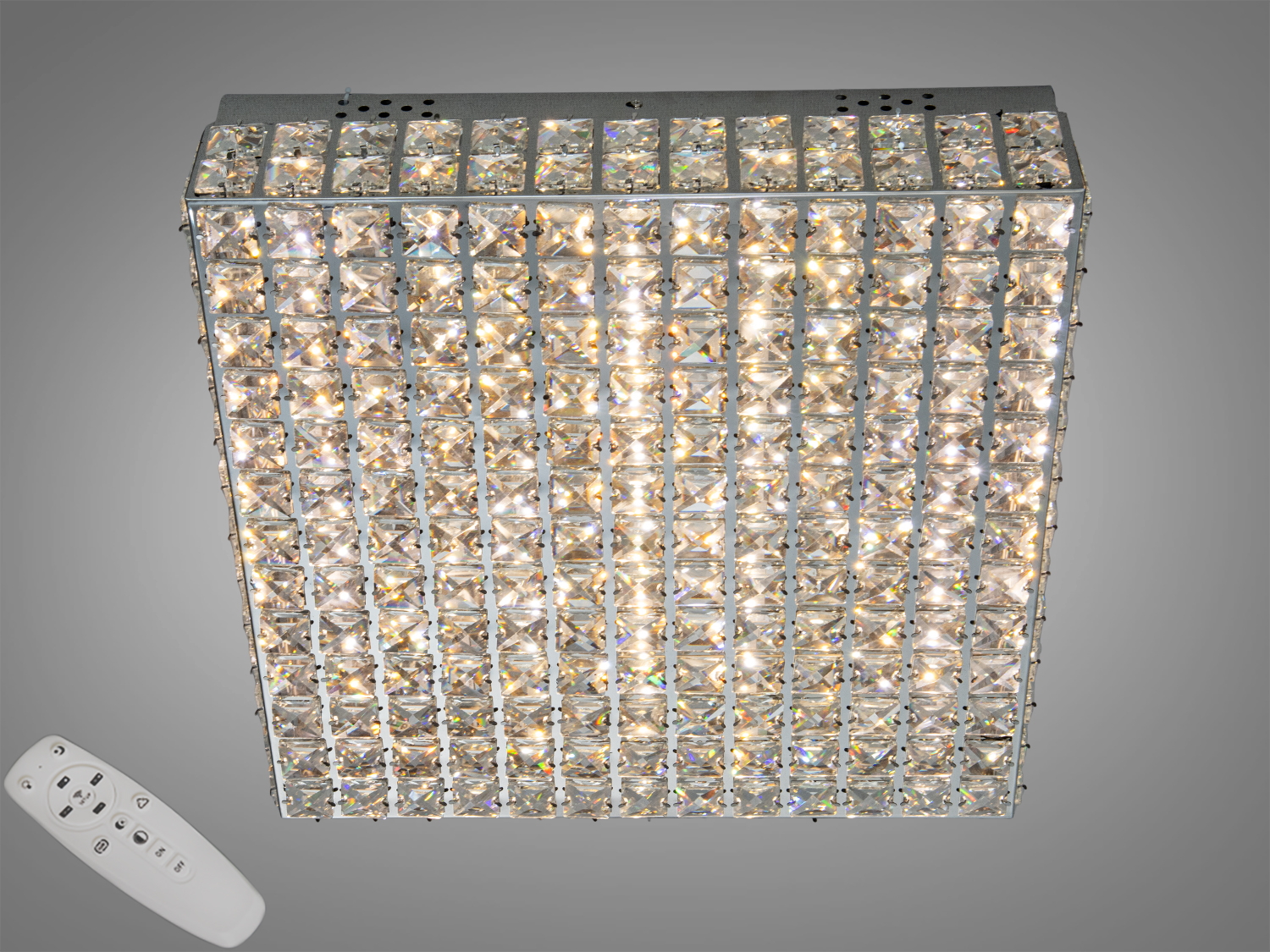 Кришталева стельова люстра Diasha, LED 82 W, хром. Пульт і димер для регулювання яскравості. Рекомендовано для кімнат до 14 м².
