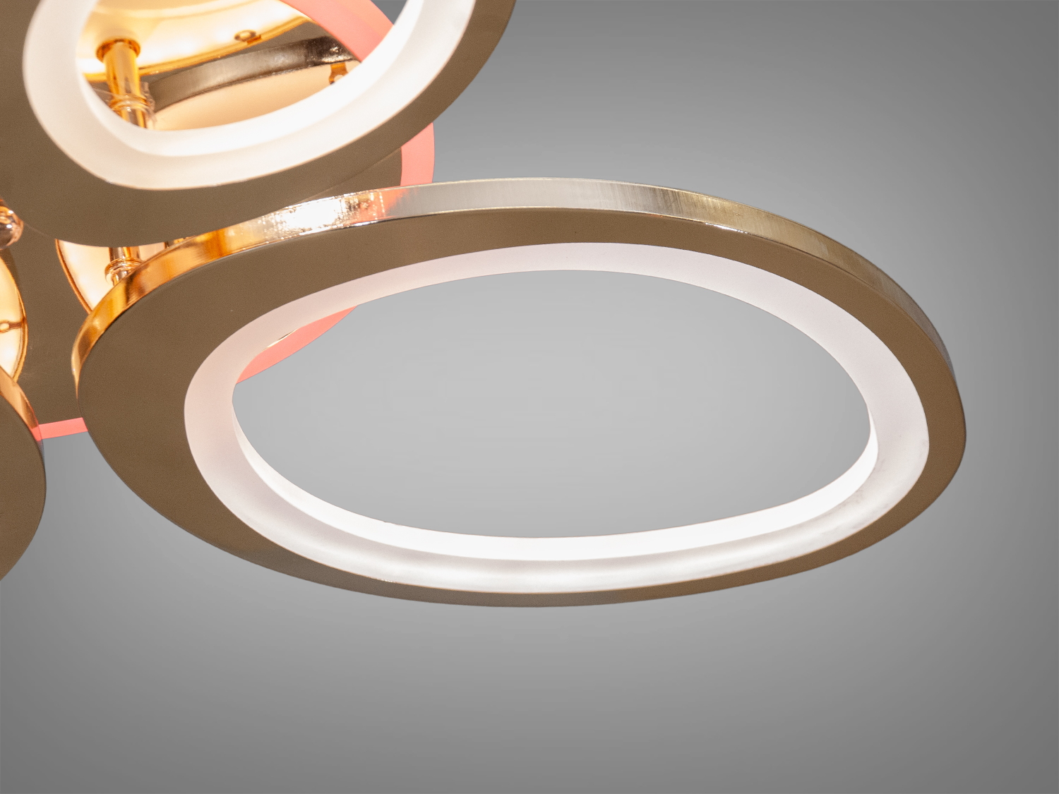 Стельова LED люстра в дитячу з диммером, колір золото, 85W на 12м2