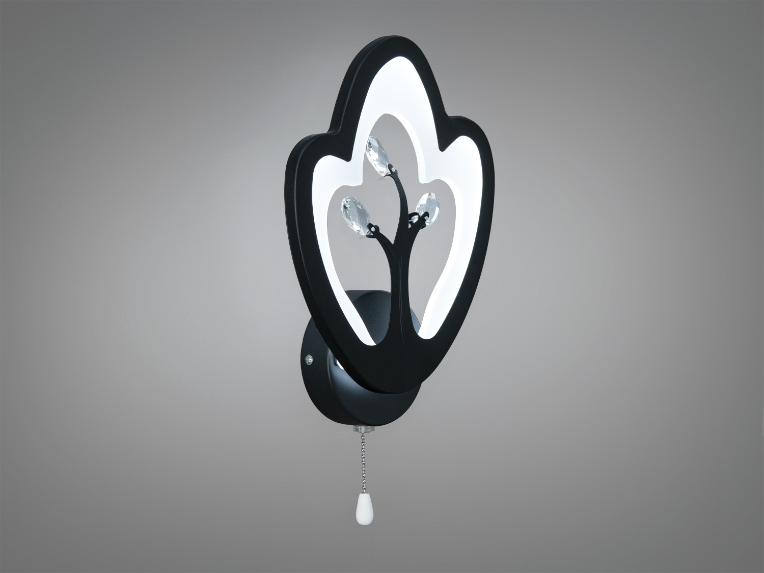 Світлодіодне бра Diasha 15 Вт у хромі з ланцюжком-вимикачем і трьома режимами 3200K/4100K/6000K. Підходить для спальні, вітальні та коридору.