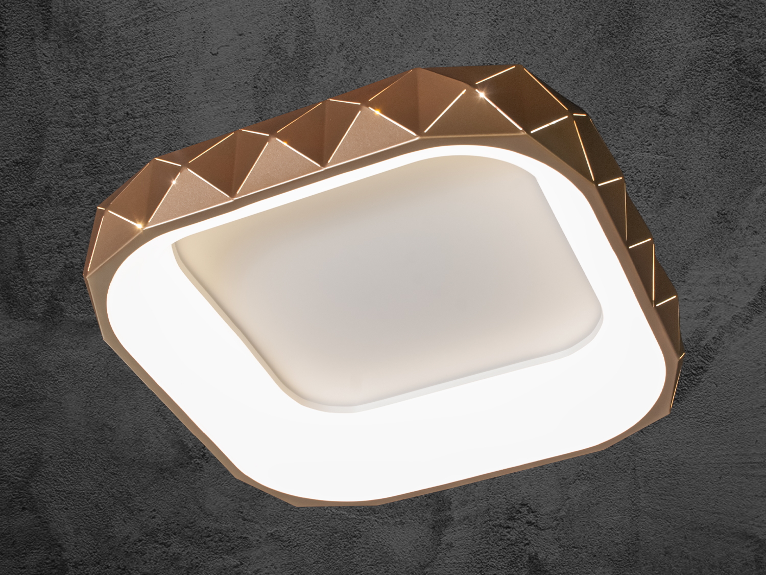 Стельовий світильник з геометричним візерунком, що випромінює яскраве біле світло. Ідеально підходить для сучасних інтер′єрів.