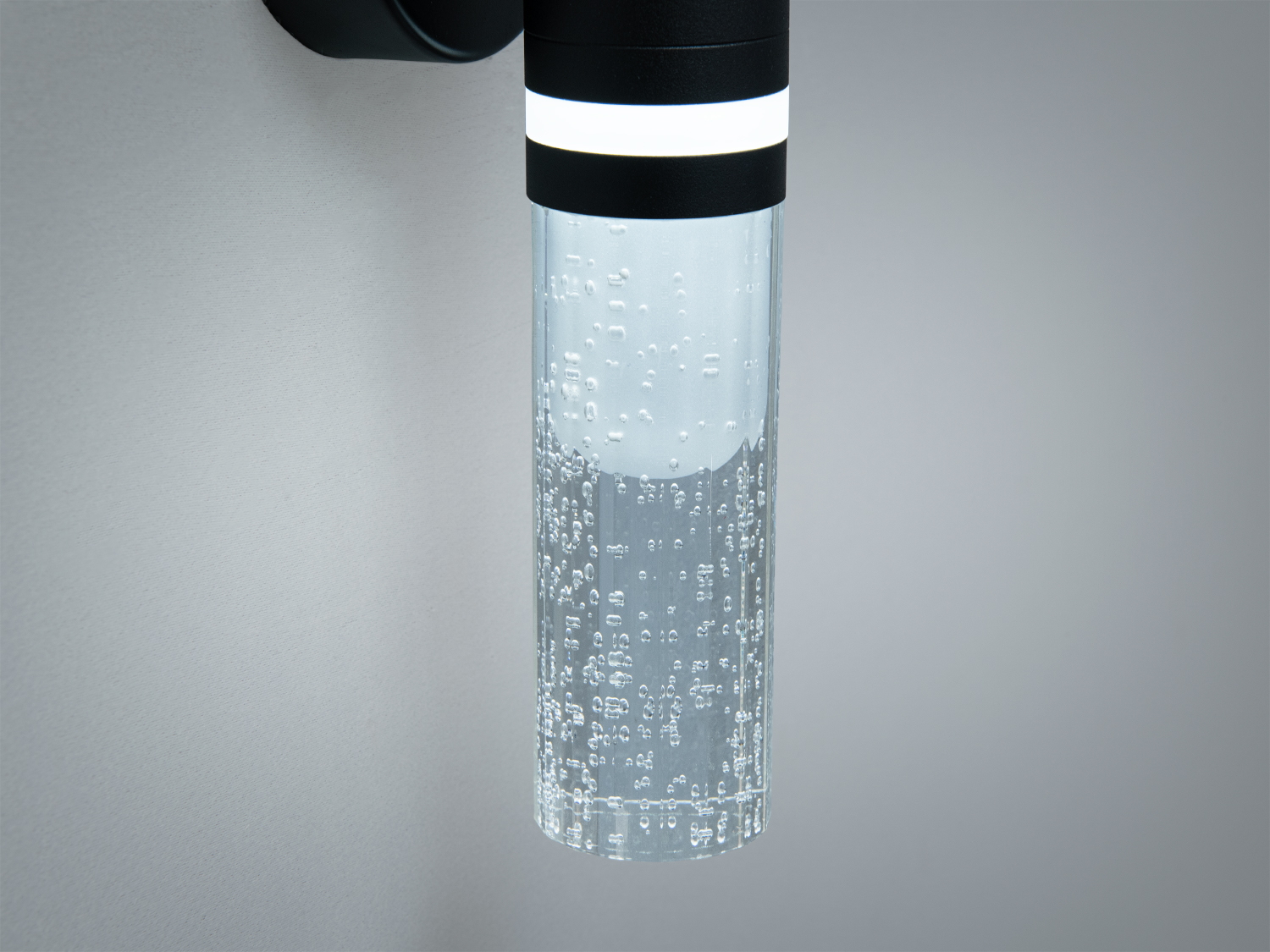 Настінне світлодіодне бра Diasha чорне LED 6 Вт скляний бульбашковий плафон