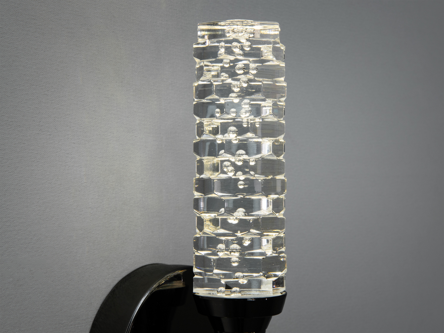 Світлодіодне бра Diasha 8151BBHR чорний хром прозорі скляні елементи мозаїка