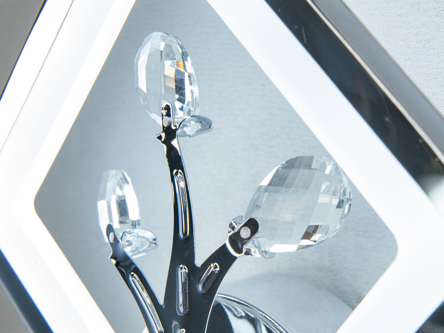 Настінне бра Diasha 8157 хром LED дизайн з кришталем