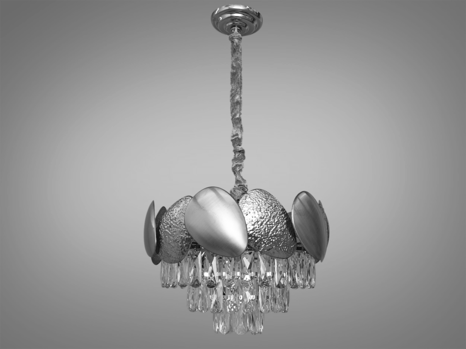 Незвичайна кришталева люстра в спальню, колір хром, на 6 ламп