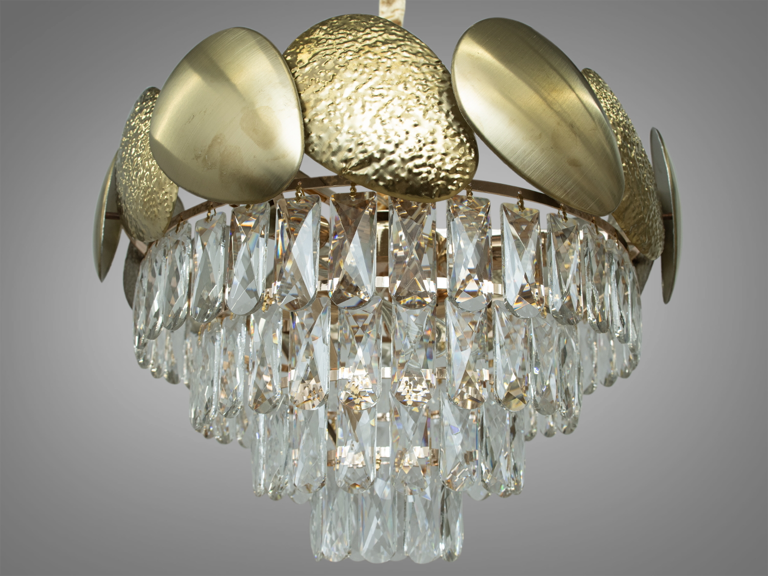 Стильна підвісна кришталева люстра в зал, колір золото, на 9 ламп