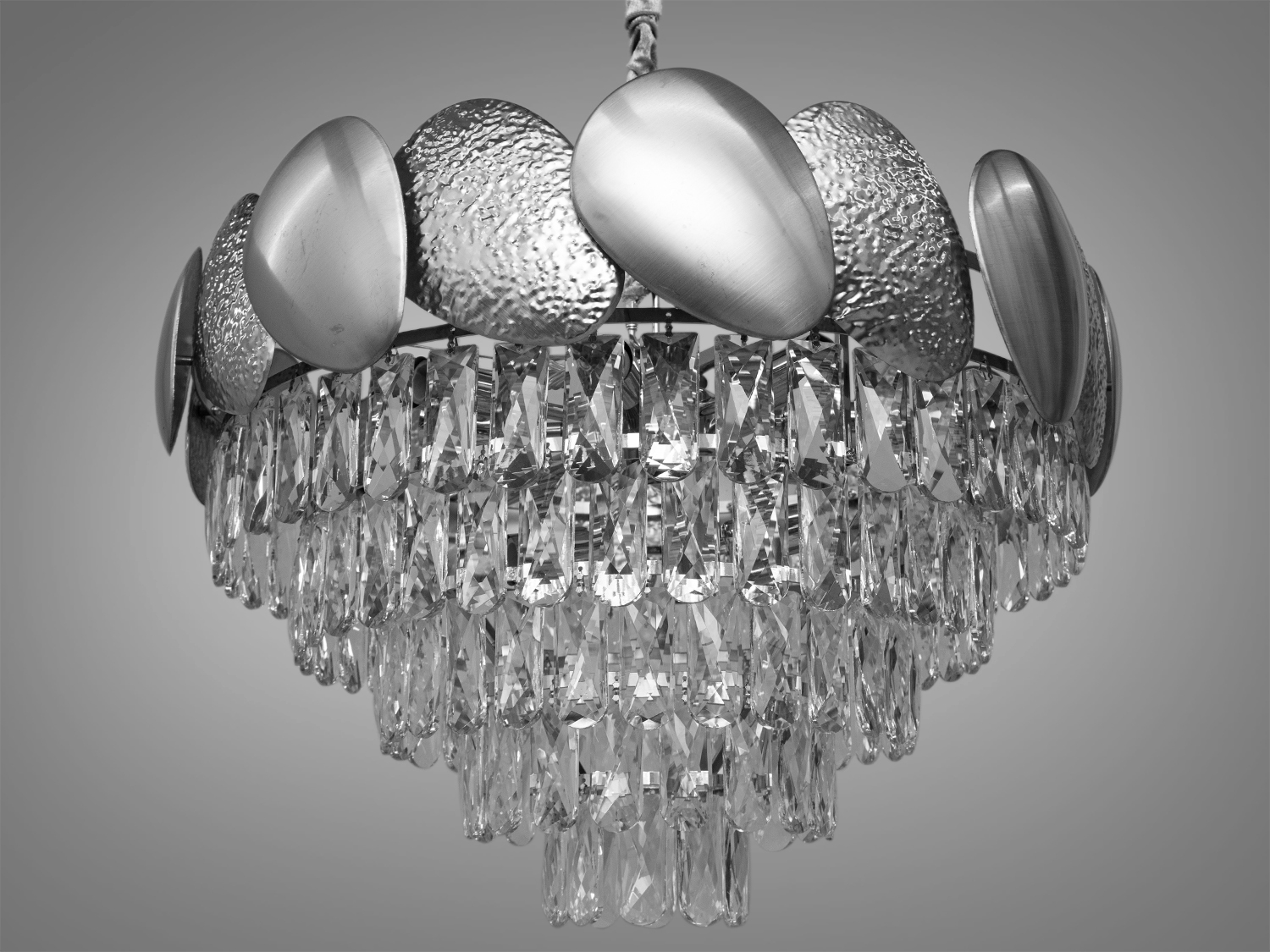 Сучасна кришталева люстра у вітальню, колір хром, на 11 ламп