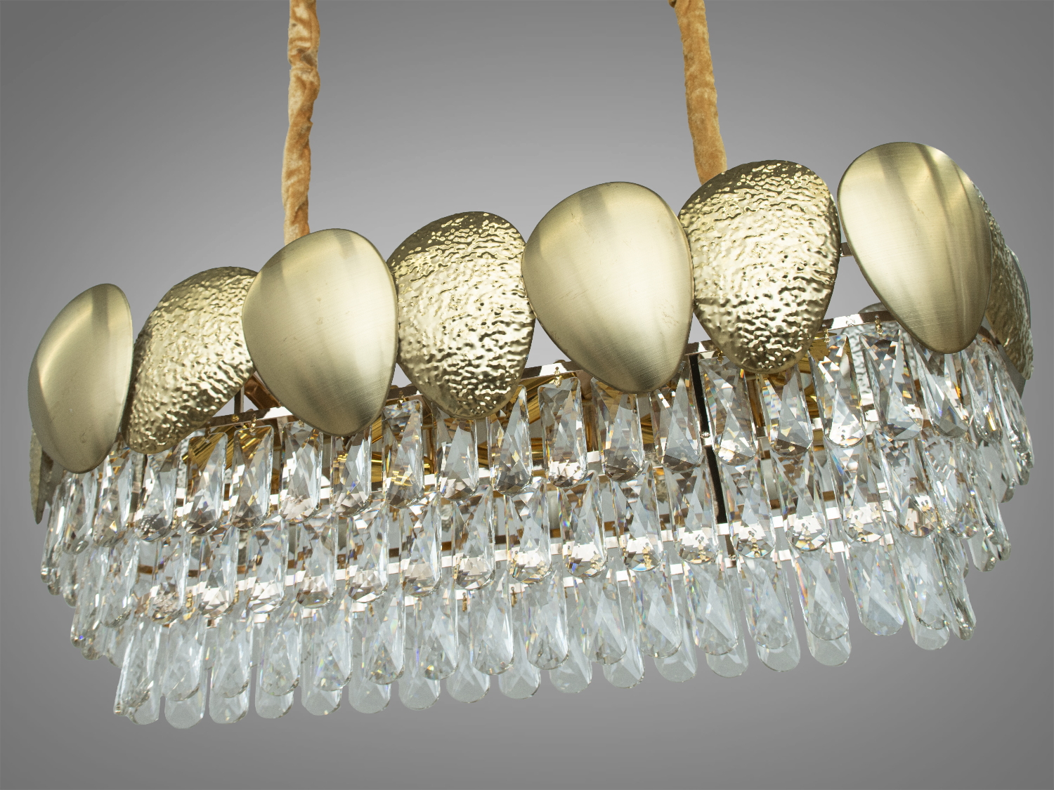 Кришталева люстра овальної форми для вітальні, колір золото