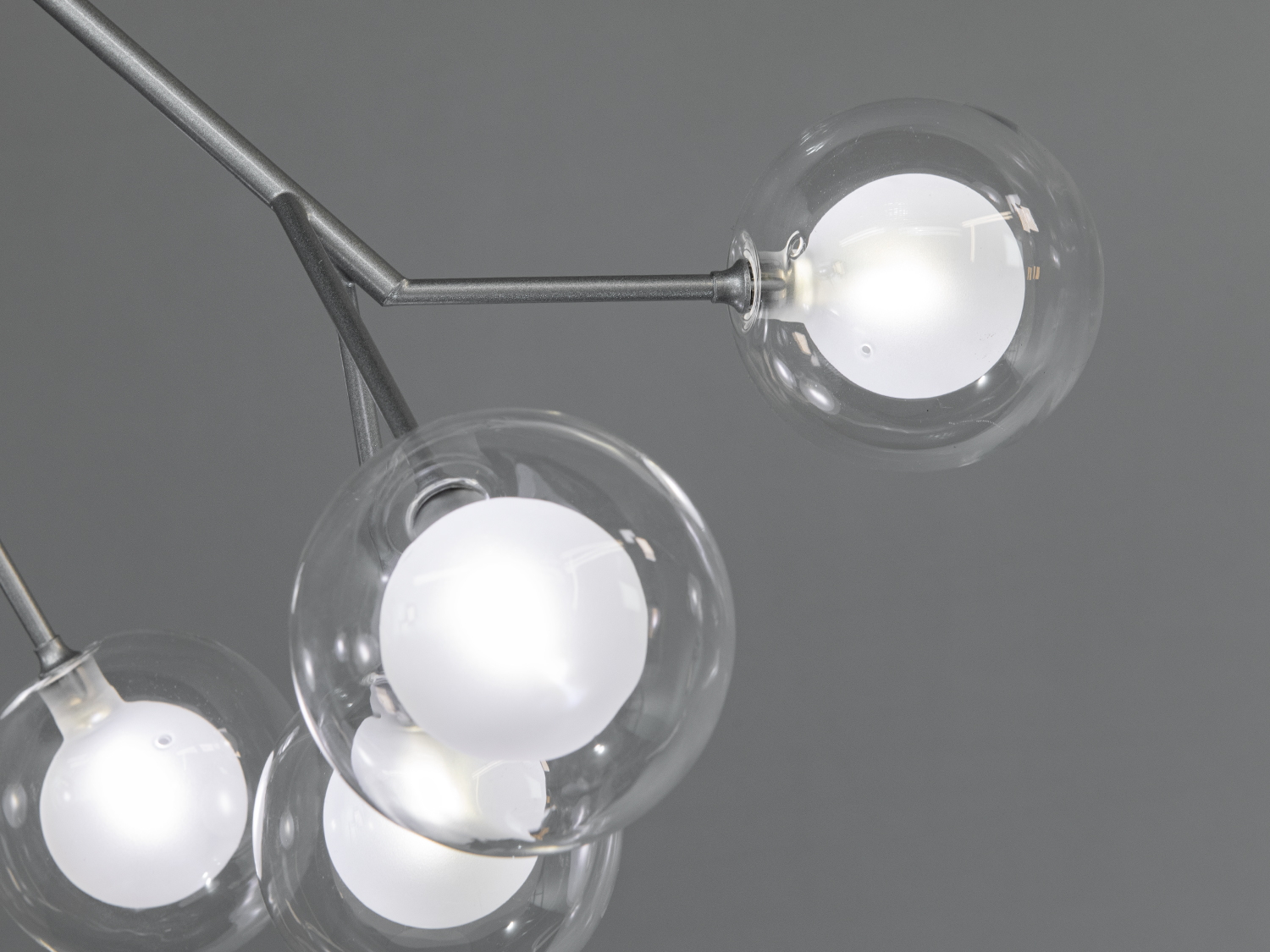 Підвісна люстра Світлячок Diasha хром сатин 9 ламп скляні плафони