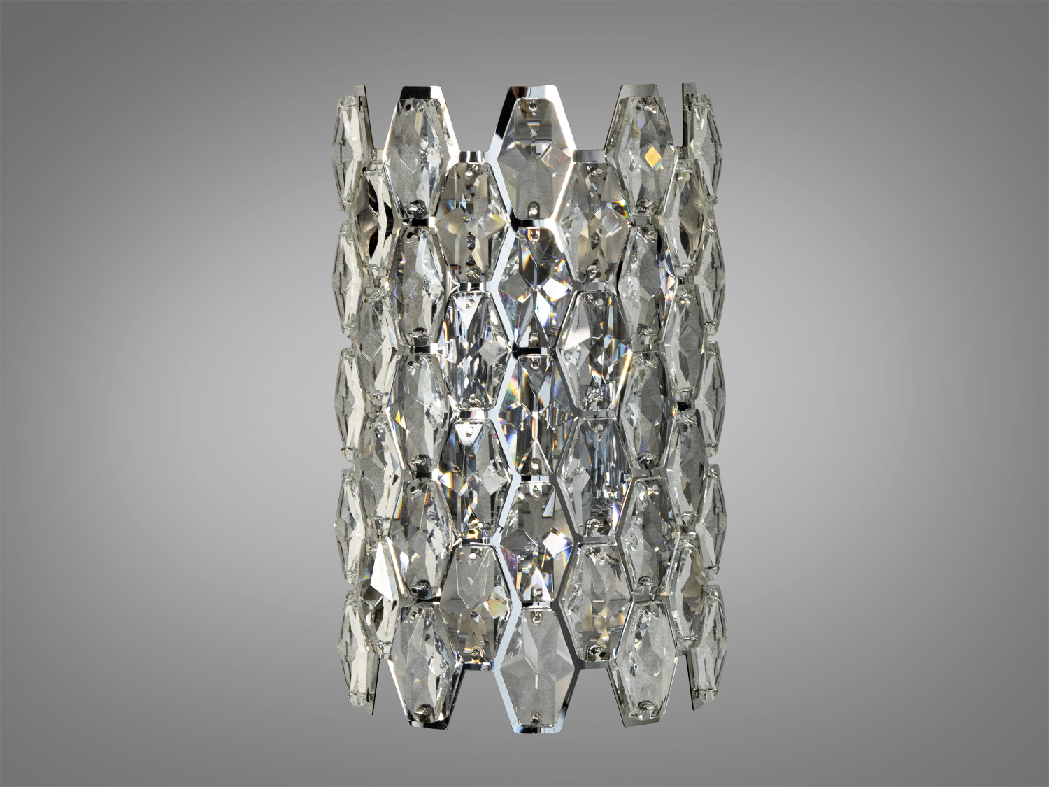 Настінний світильник Diasha з кришталевими елементами в хромі — розкішний акцент у вашій оселі.