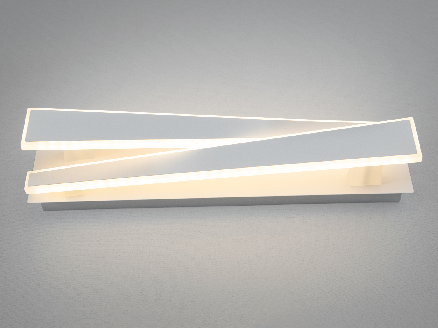 Світлодіодне бра 22 Вт біле з двома світловими панелями для рівномірного підсвічування житлових і комерційних приміщень.