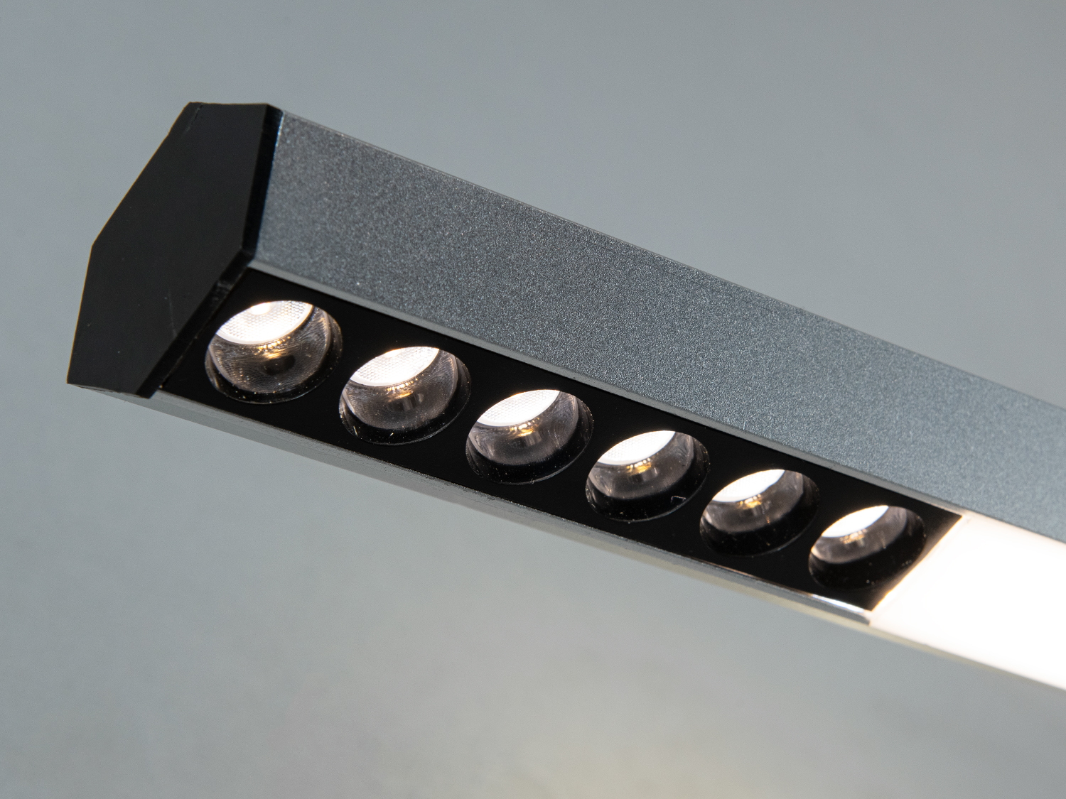 Настінний LED світильник Diasha 9520L-LS сірий 20W вимикач спрямований світло