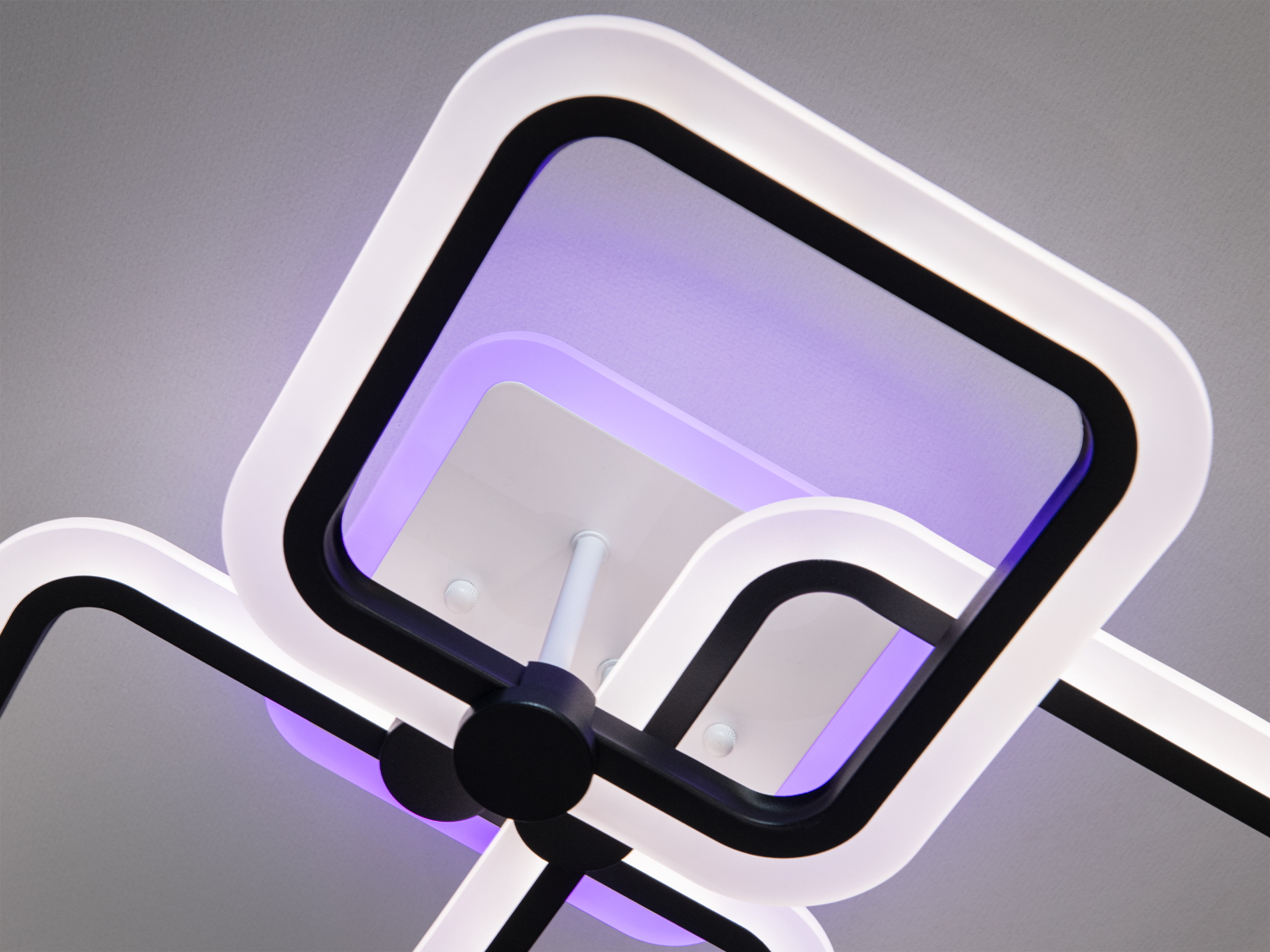 Стельовий світильник Diasha серія 8060 чорний з трьома рамками і пультом