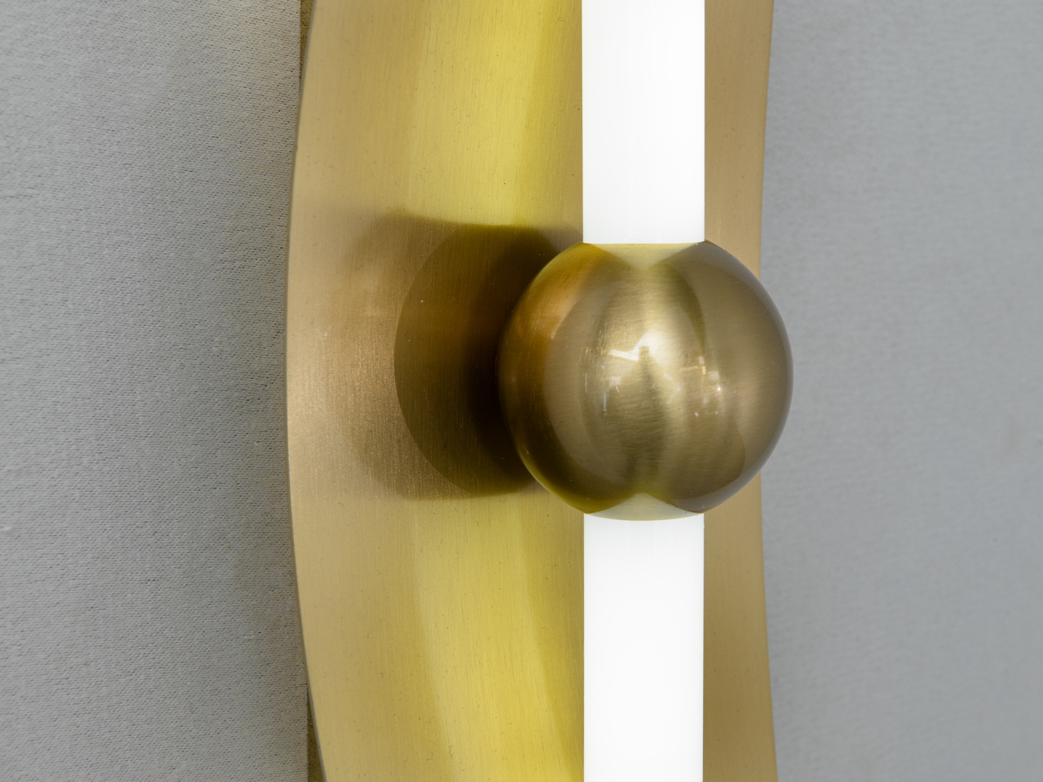 Настінне LED бра B1387BR мінімалізм бронза 9 Вт акцентне світло