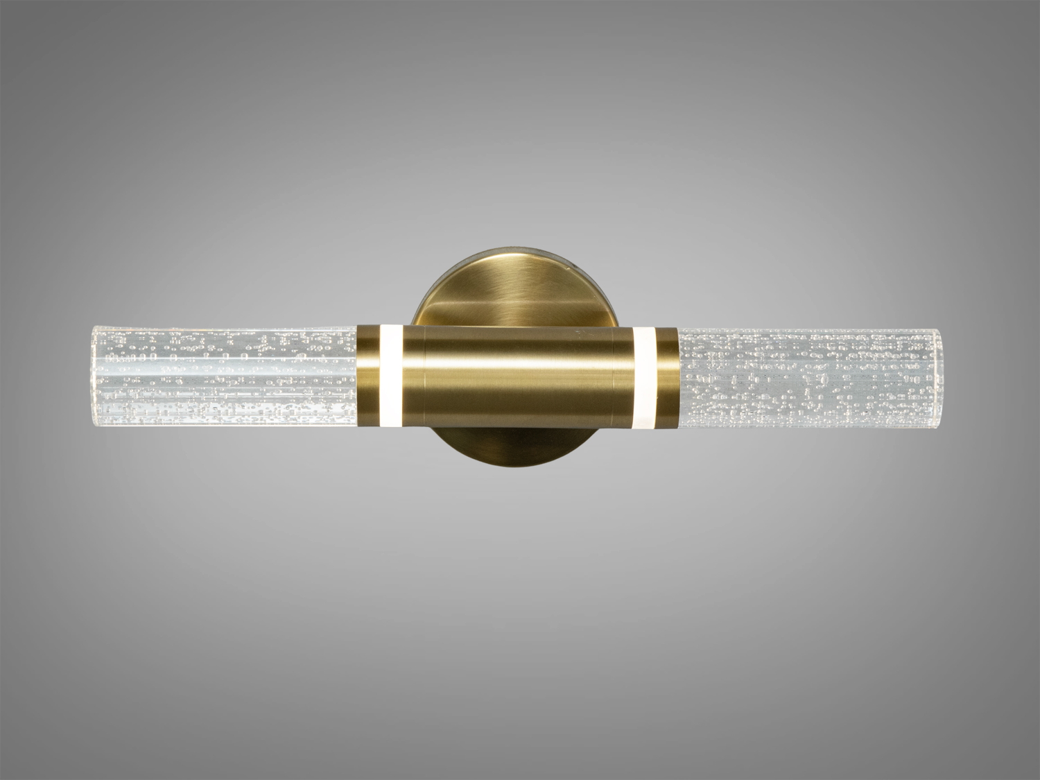 Настінний світильник з циліндричними скляними плафонами, що містять бульбашки. Встановлення на круглу металеву основу.