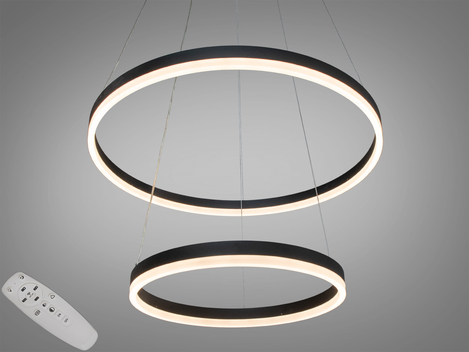 Вигляд збоку: мінімалістичне кріплення створює ефект легкості та невагомості.