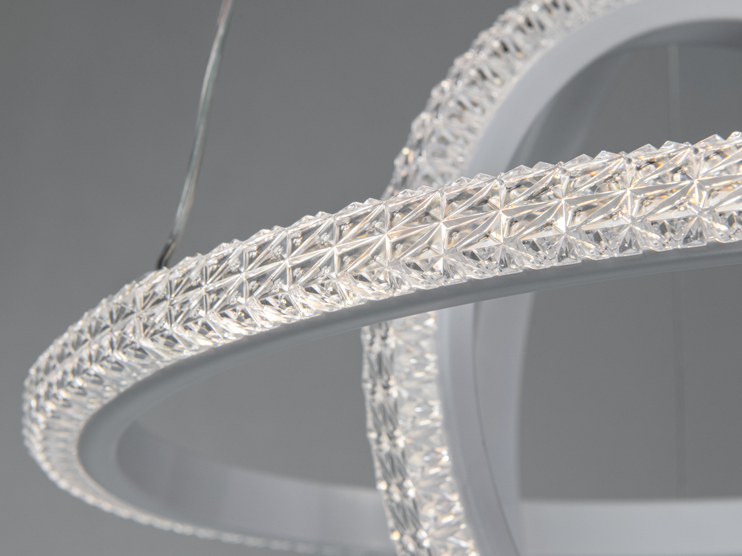 Люстра LED Diasha D8702-400-3WH-LS біла 3 кільця 46 Вт з пультом дистанційного керування