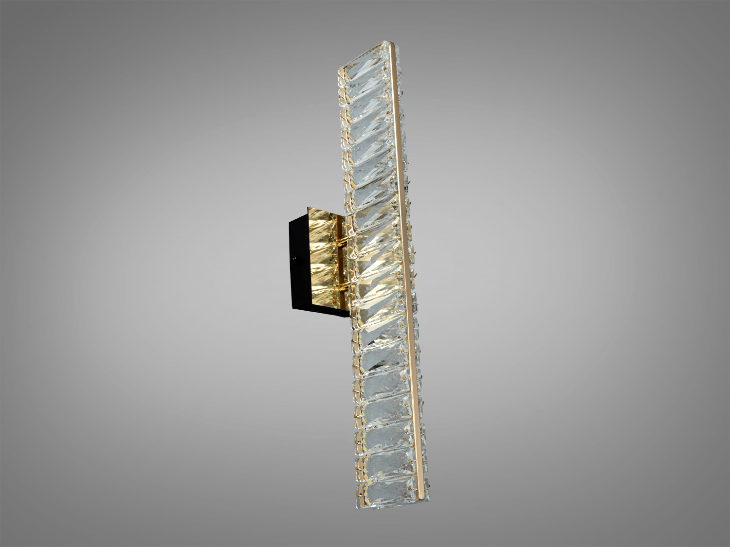 Витончений світильник з кришталевою панеллю, що кріпиться на стіну. Використовується для акцентного освітлення.