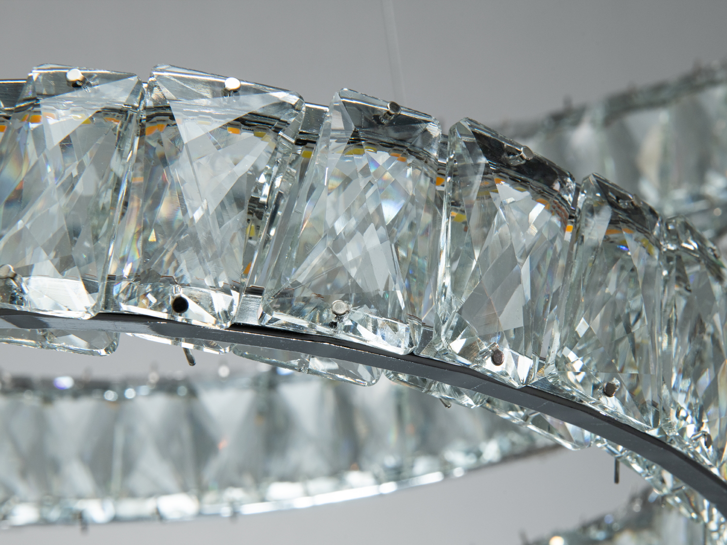 Світлодіодна підвісна люстра Diasha хром 92 Вт з пультом дистанційного керування