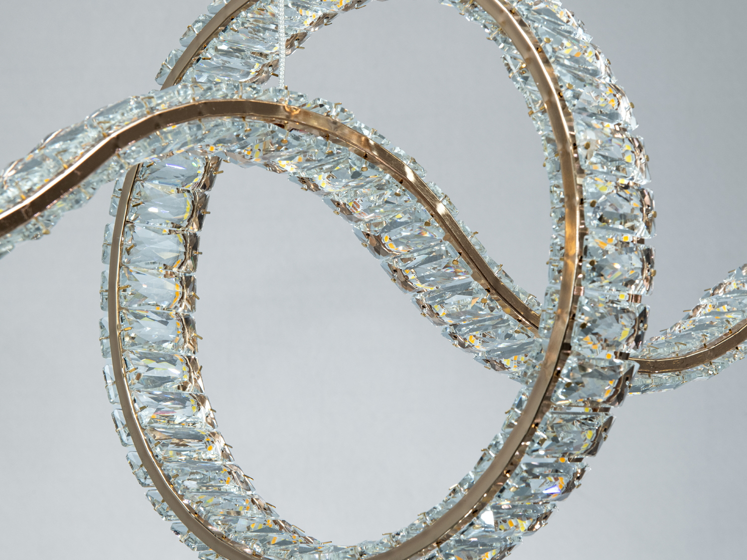 Світлодіодна люстра LED підвіс золото 55 Вт з пультом дистанційного керування