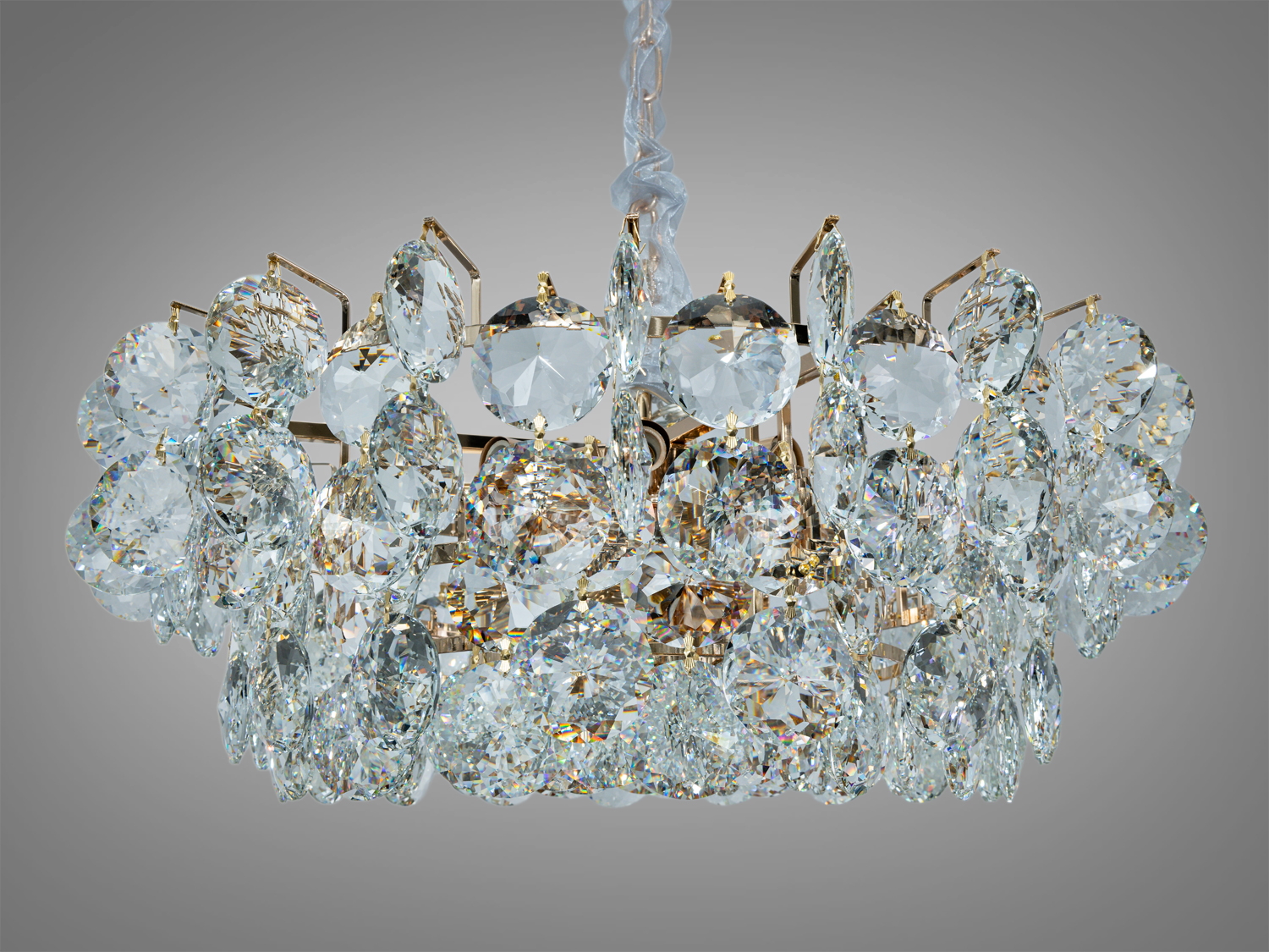 Підвісна кришталева люстра, золото, 13xE14. Кругла форма, металевий каркас, кришталеві підвіски, площа освітлення до 26 м², монтаж на планку, регульована висота.