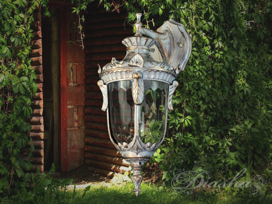 Шляхетний, ексклюзивний садово-парковий світильник, виконаний в класичному стилі, колір- білий+патинасадовые светильники, уличные светильники, уличные бра