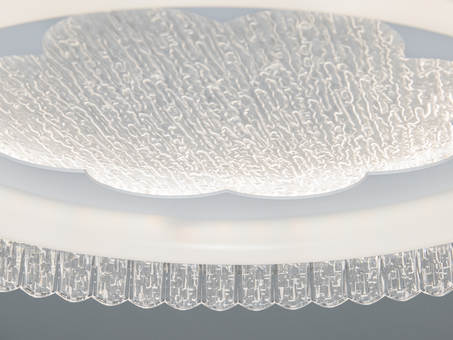 Потолочна люстра Diasha G5156CWH біла 85Вт LED без пульта